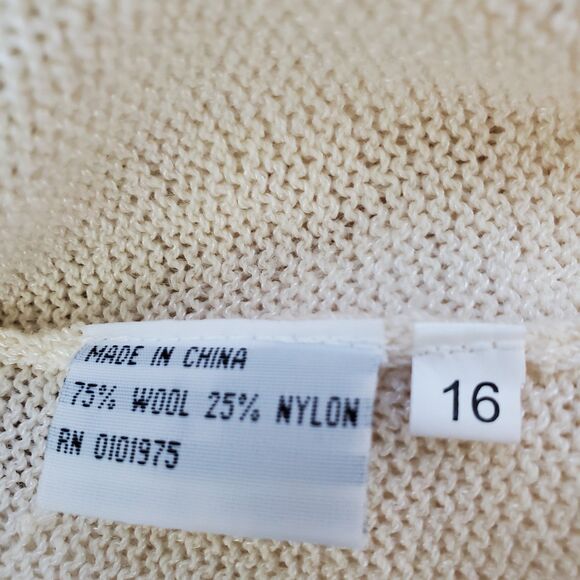 SOLD Vintage 80s Cream Wool Knit Maxi Skirt - Picture 7 of 8